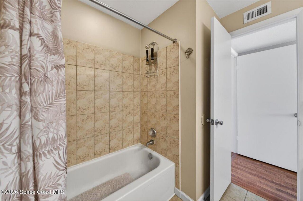 650 Island Club Court, Unit 142, Indialantic, FL 32903 Photo