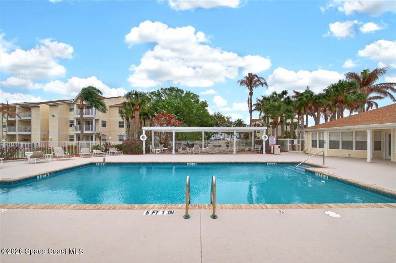 650 Island Club Court, Unit 142, Indialantic, FL 32903 Photo