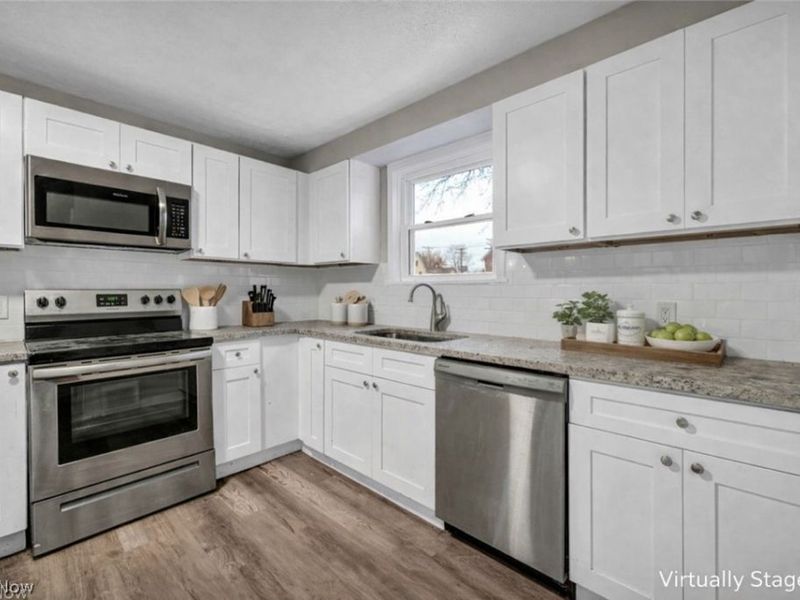 3623 Siam Avenue, Cleveland, OH 44113 Photo 18