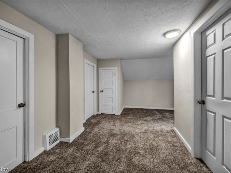 3623 Siam Avenue, Cleveland, OH 44113 Photo 27