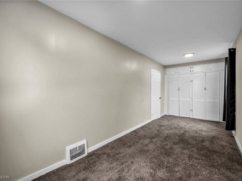 3623 Siam Avenue, Cleveland, OH 44113 Photo 31