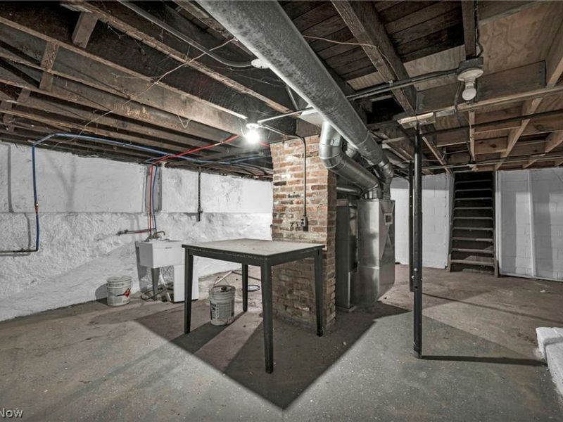 3623 Siam Avenue, Cleveland, OH 44113 Photo 38