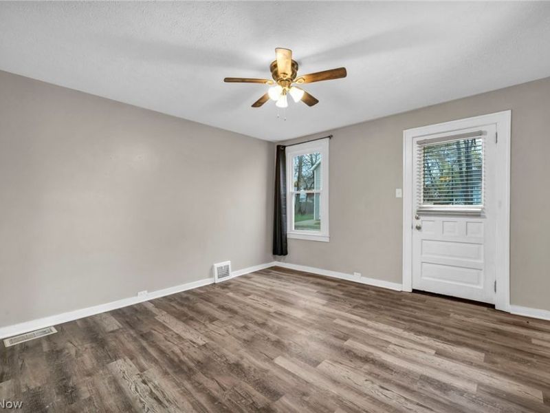 3623 Siam Avenue, Cleveland, OH 44113 Photo 8