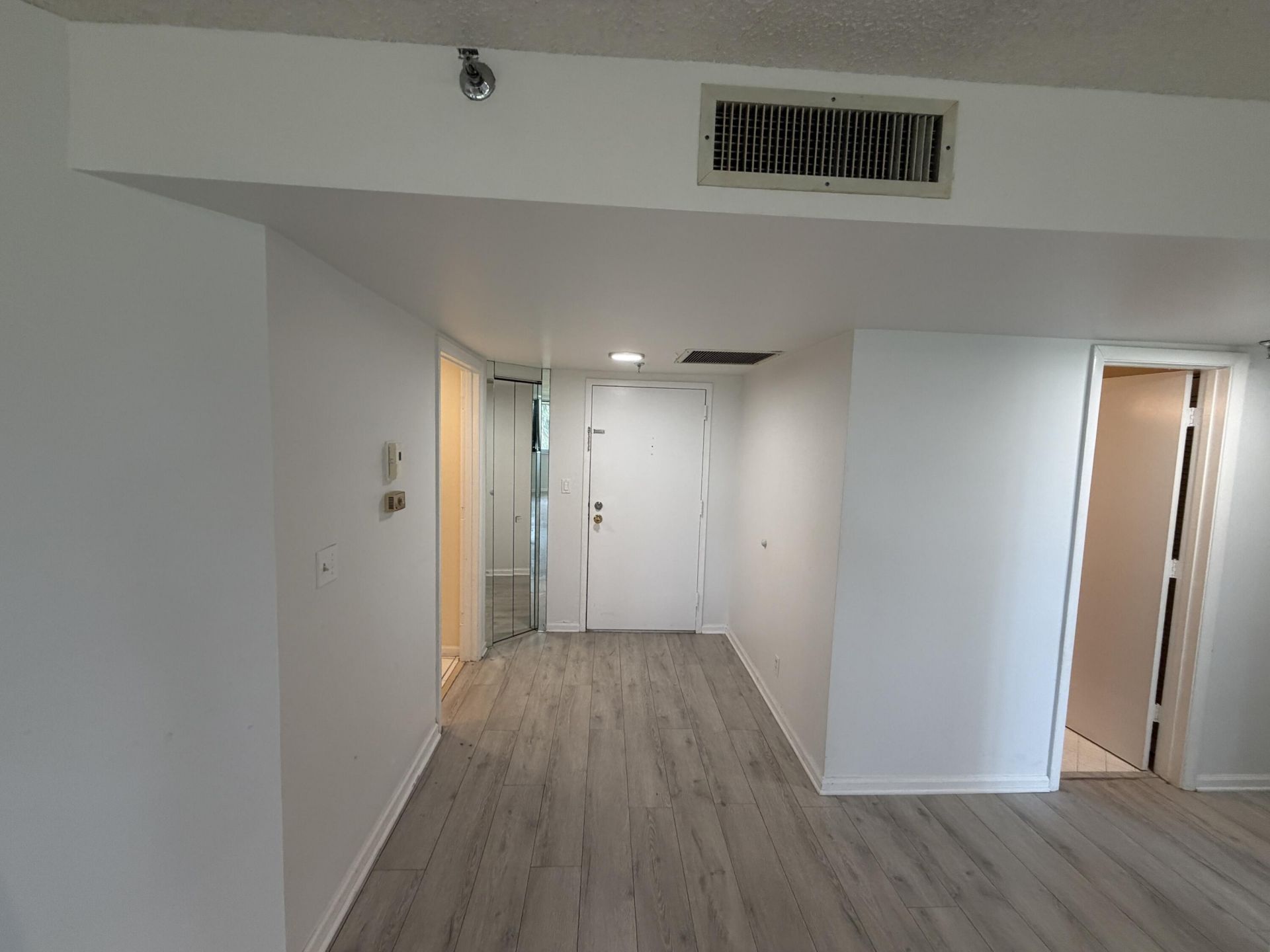 6463 La Costa Drive, Unit 203, Boca Raton, FL 33433 Photo