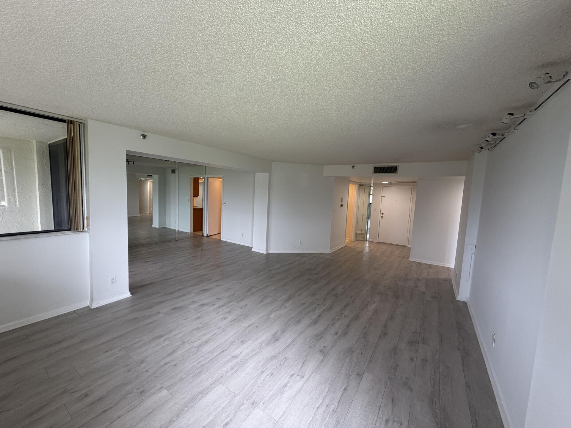 6463 La Costa Drive, Unit 203, Boca Raton, FL 33433 Photo