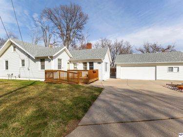 7548 Lawndale Drive , Omaha, NE 68134