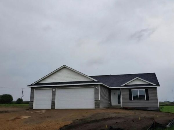 893 Mill Race Court, Madelia, MN 56062