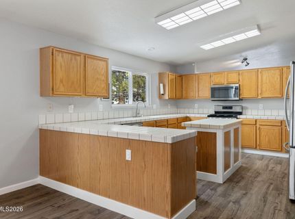 6350 W Ottawa Court, Sun Valley, NV 89433 Photo