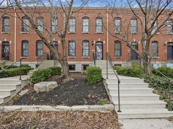 3370 Shutten Way, St Charles, MO 63301