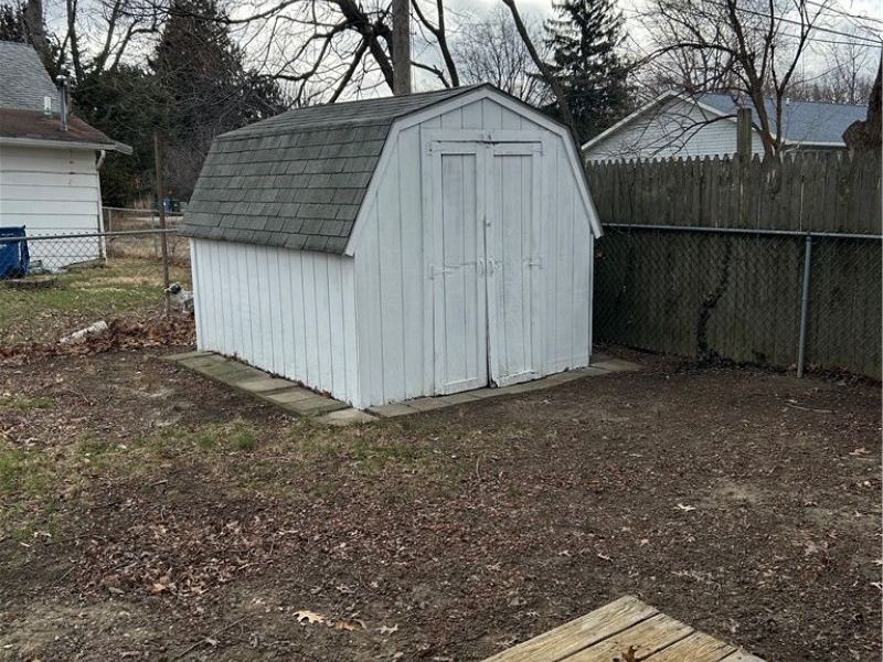 357 Roxboro Road, Vermilion, OH 44089 Photo 10