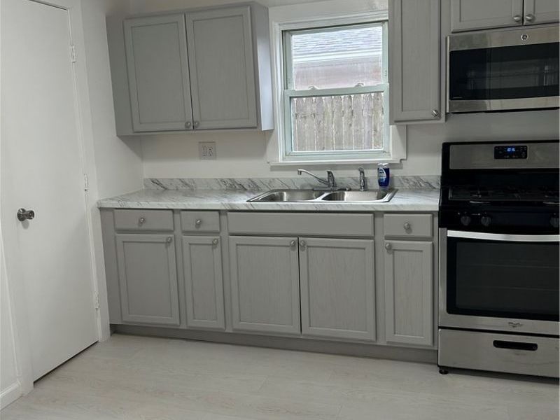 357 Roxboro Road, Vermilion, OH 44089 Photo 4