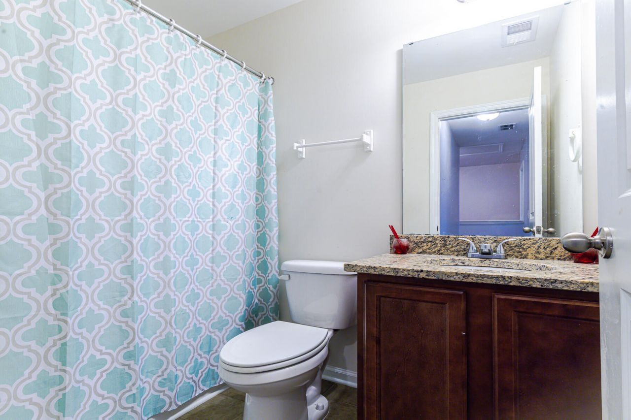 9227 Southern Oak Lane Photo 22