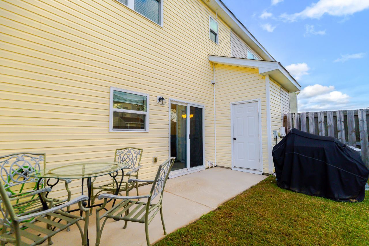 9227 Southern Oak Lane Photo 28