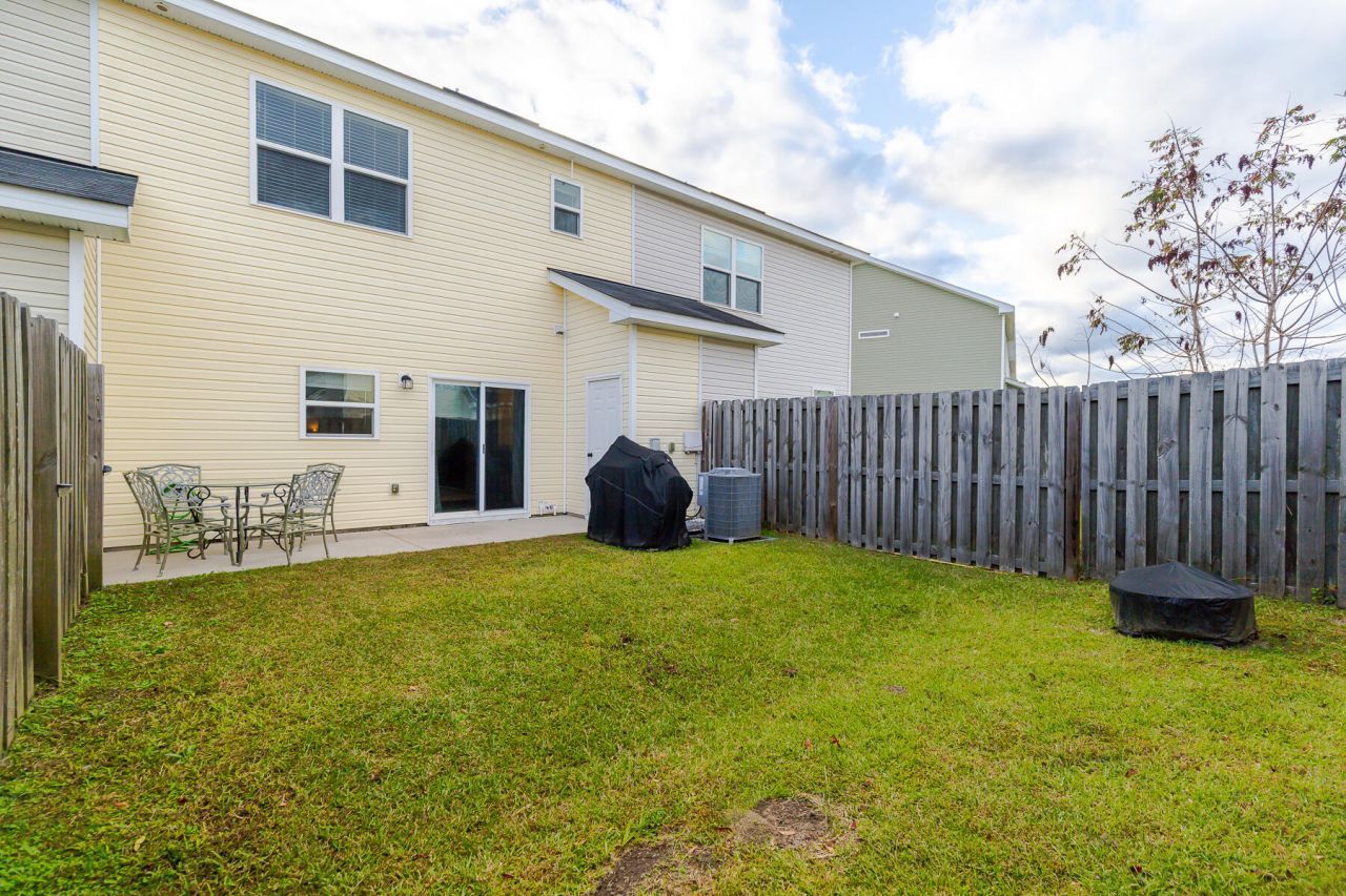 9227 Southern Oak Lane Photo 29