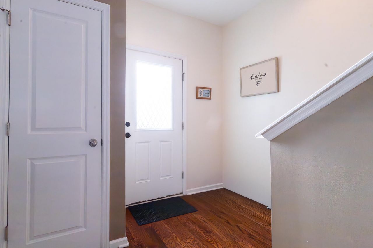 9227 Southern Oak Lane Photo 8