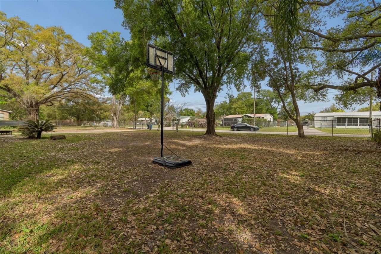 4505 Estate Drive, Plant City, FL 33567 Photo