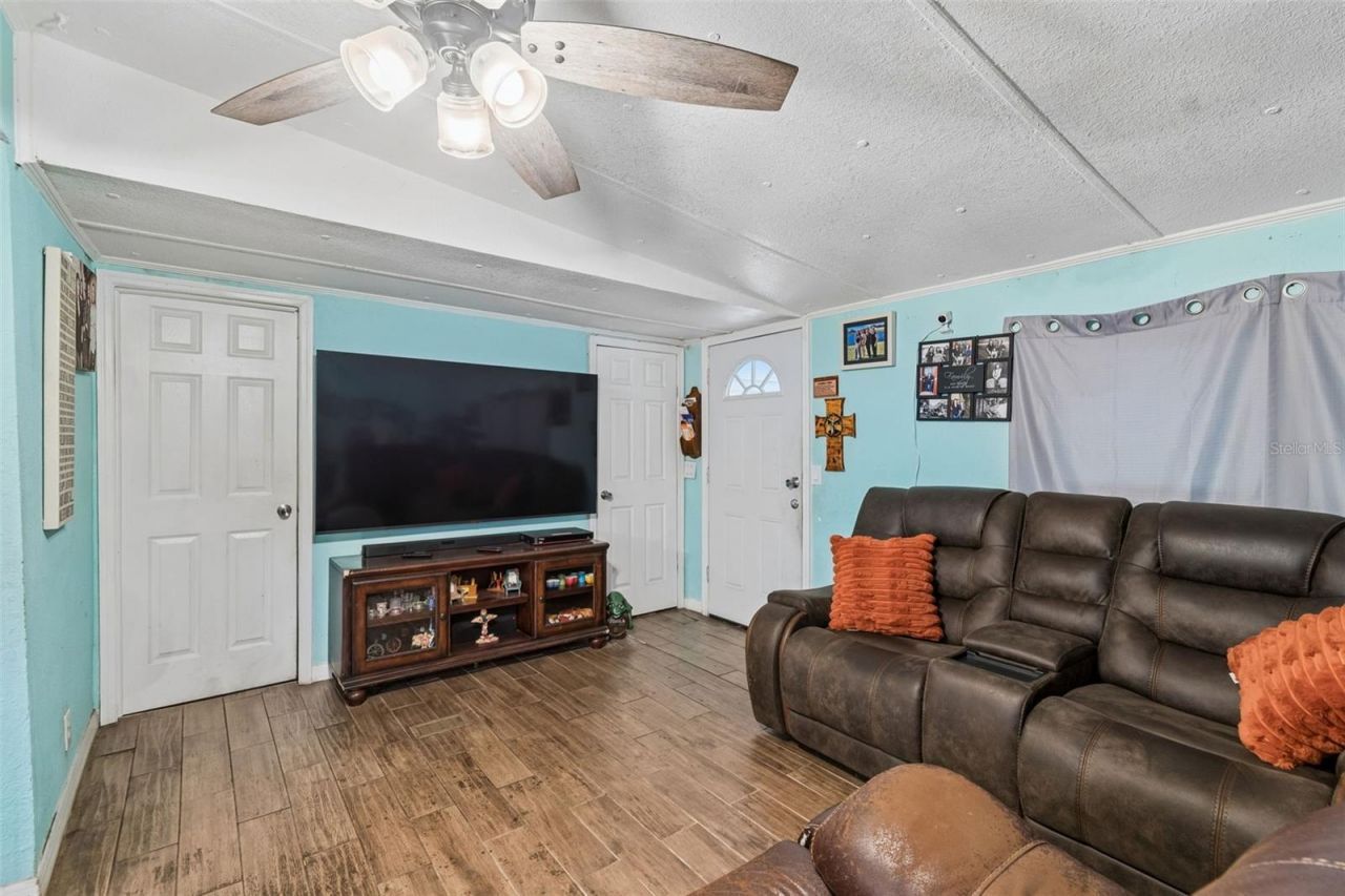 4505 Estate Drive, Plant City, FL 33567 Photo
