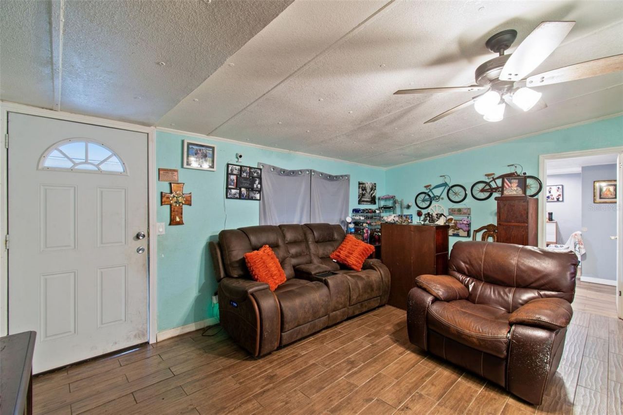 4505 Estate Drive, Plant City, FL 33567 Photo