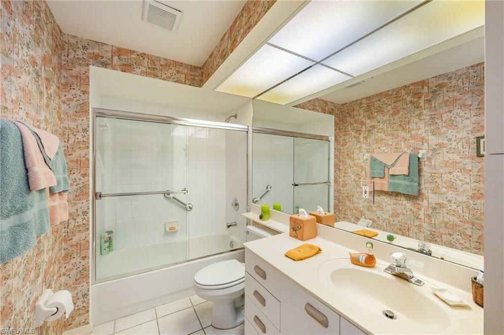 760 Waterford Dr, Unit 203, Naples, FL 34113 Photo