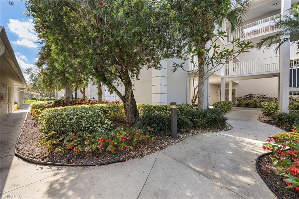 760 Waterford Dr, Unit 203, Naples, FL 34113 Photo