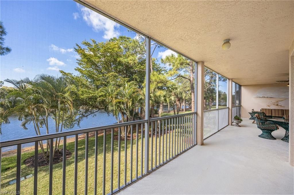 760 Waterford Dr, Unit 203, Naples, FL 34113 Photo