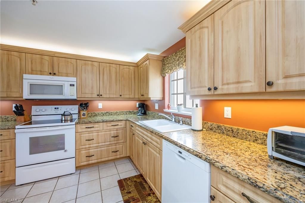 760 Waterford Dr, Unit 203, Naples, FL 34113 Photo