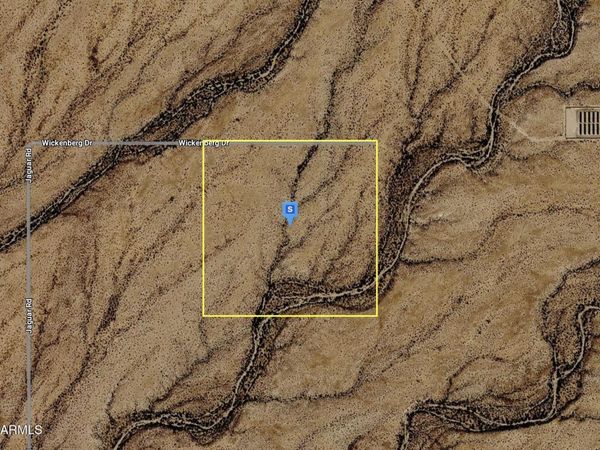 1111 Wickenberg Drive, Unit -, Golden Valley, AZ 86413