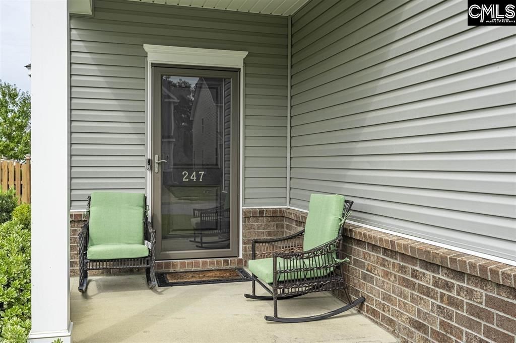 247 Ashewicke Drive  Photo 6