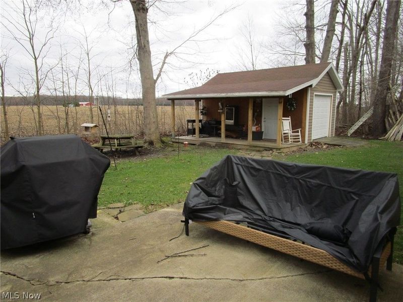 889 Long Shadow Lane, Roaming Shores, OH 44085 Photo 10