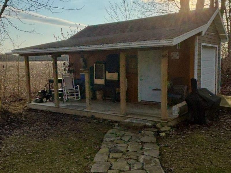 889 Long Shadow Lane, Roaming Shores, OH 44085 Photo 3