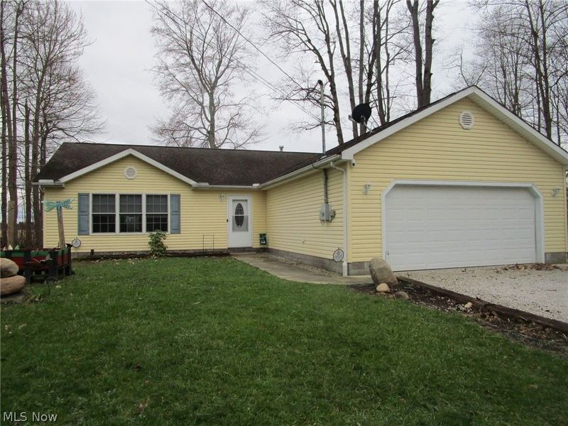 889 Long Shadow Lane, Roaming Shores, OH 44085 Photo 5
