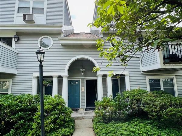 36 Greenridge Avenue , Unit 34, White Plains, NY 10605