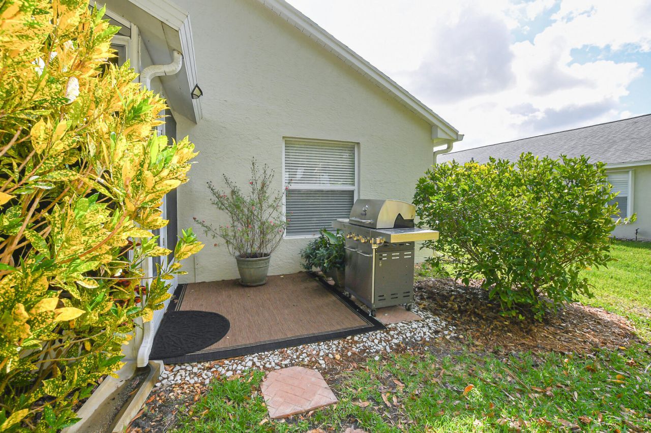 1187 NW Lombardy Drive, Port Saint Lucie, FL 34986 Photo