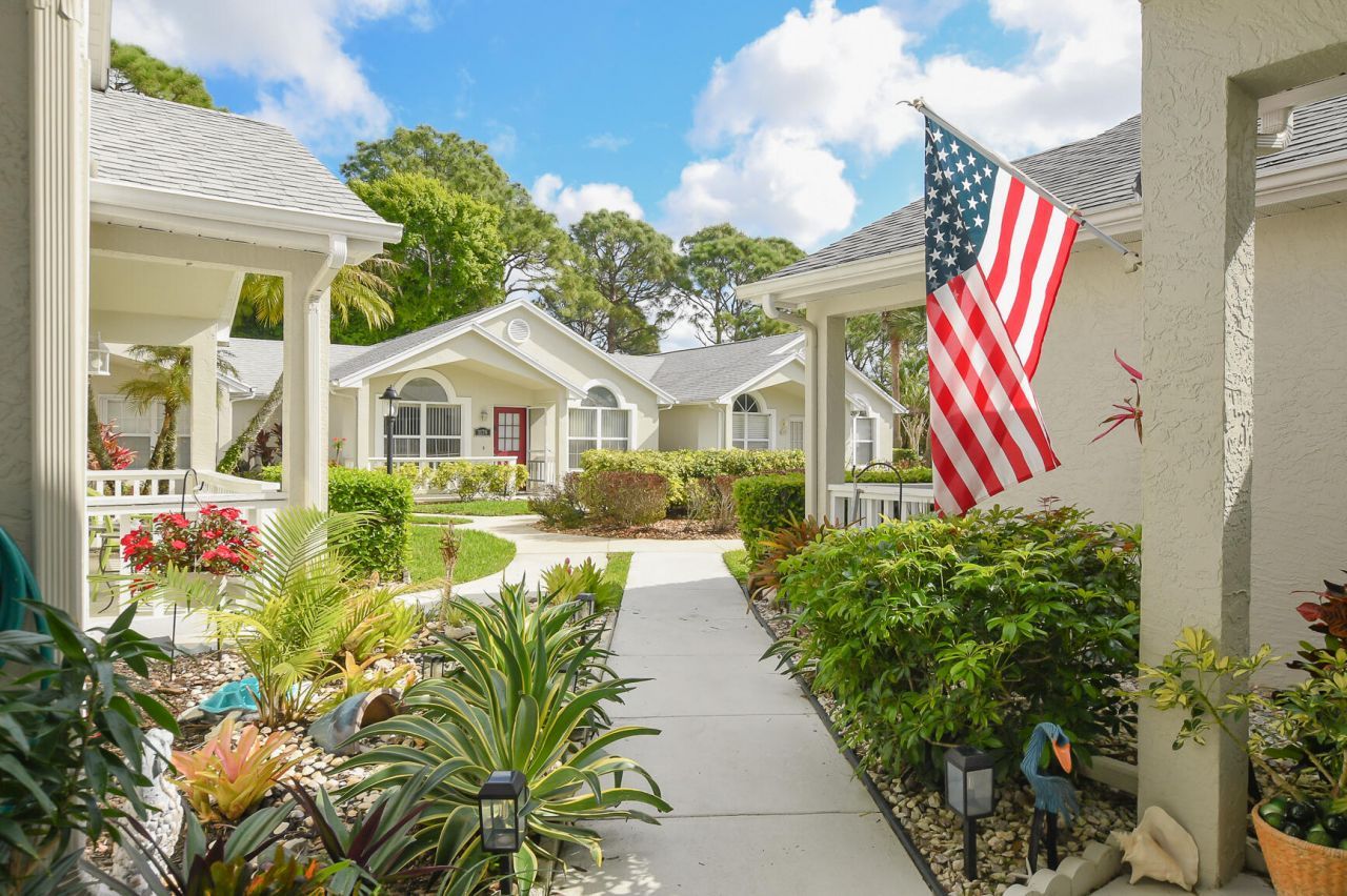 1187 NW Lombardy Drive, Port Saint Lucie, FL 34986 Photo