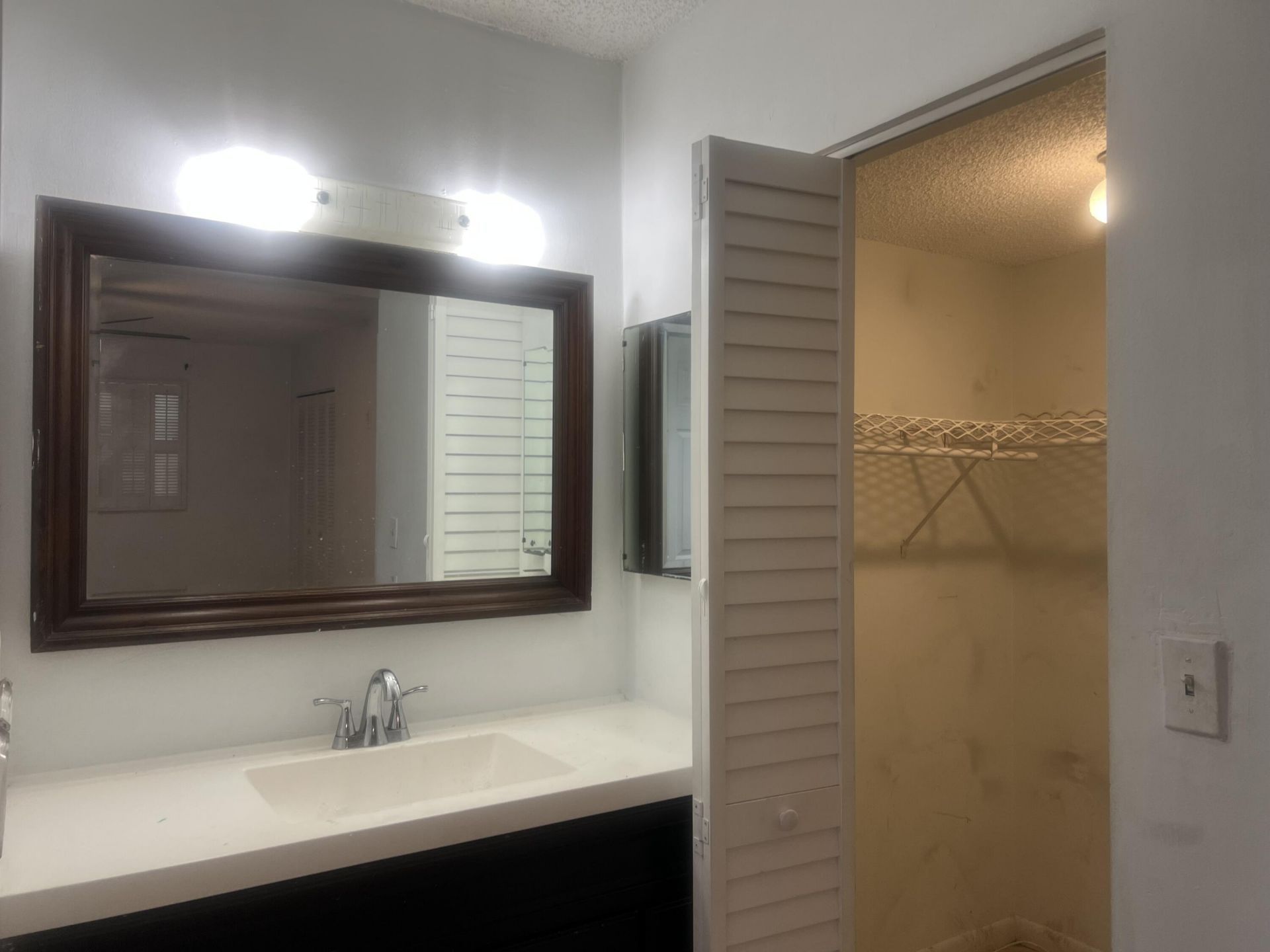 3300 Spanish Moss Terrace, Unit 111, Lauderhill, FL 33319 Photo