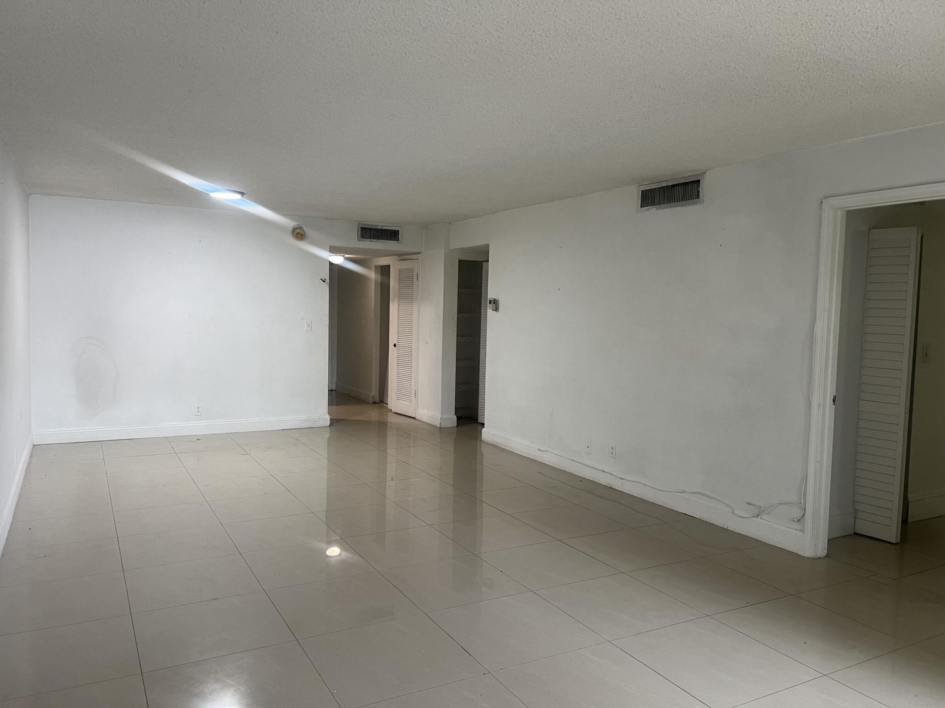 3300 Spanish Moss Terrace, Unit 111, Lauderhill, FL 33319 Photo