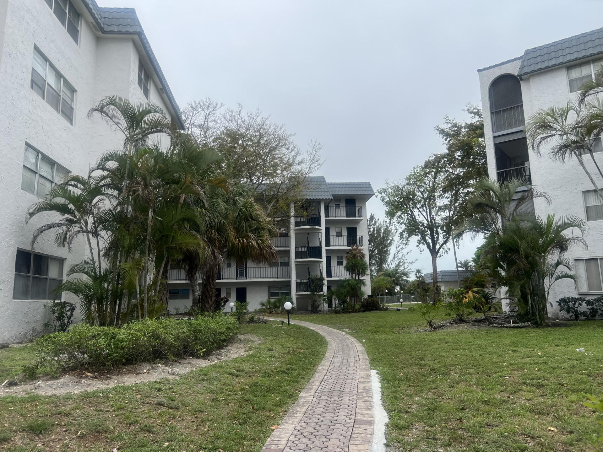 3300 Spanish Moss Terrace, Unit 111, Lauderhill, FL 33319 Photo
