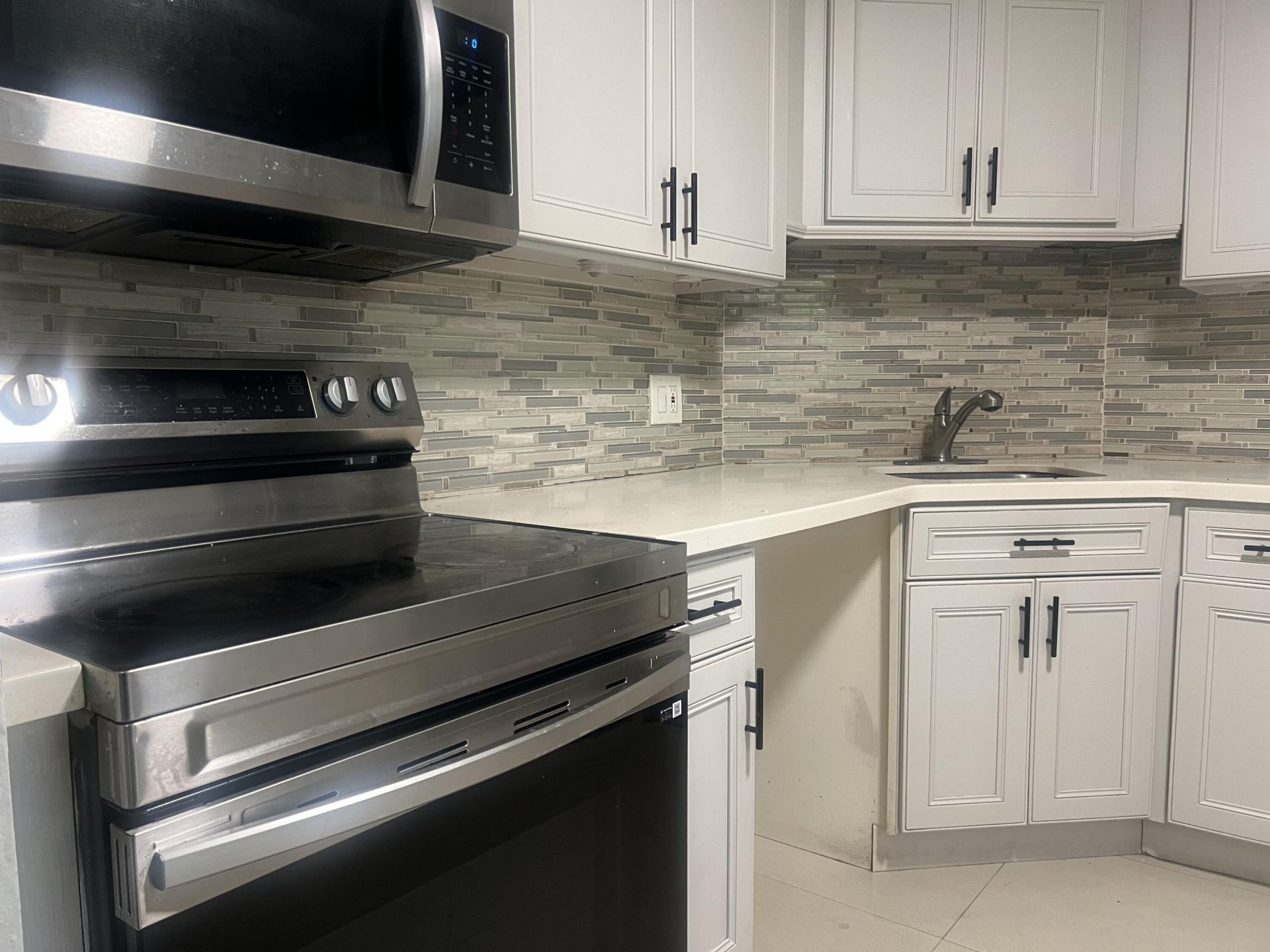 3300 Spanish Moss Terrace, Unit 111, Lauderhill, FL 33319 Photo