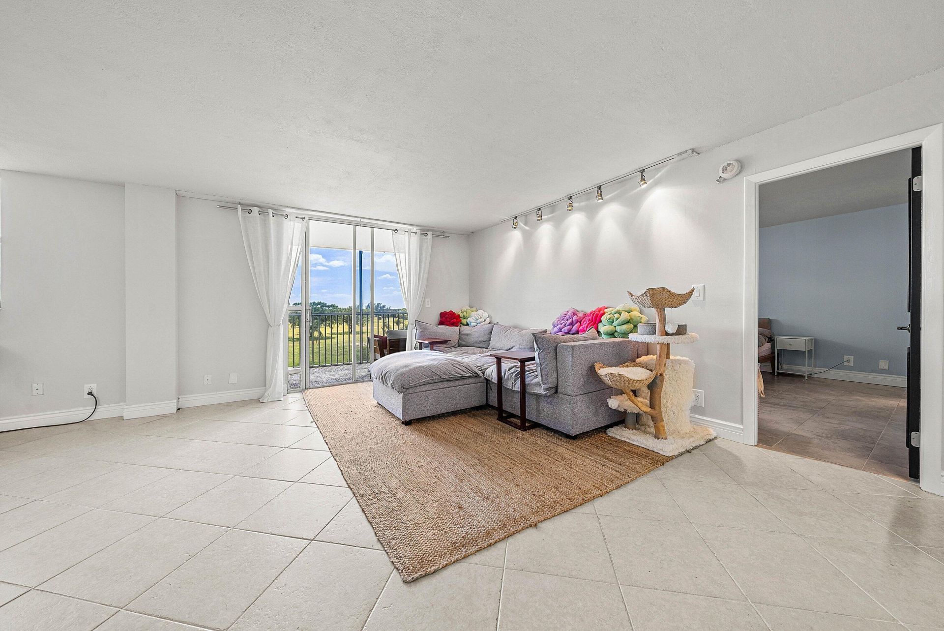 6699 NW 2nd Avenue, Unit 415, Boca Raton, FL 33487 Photo