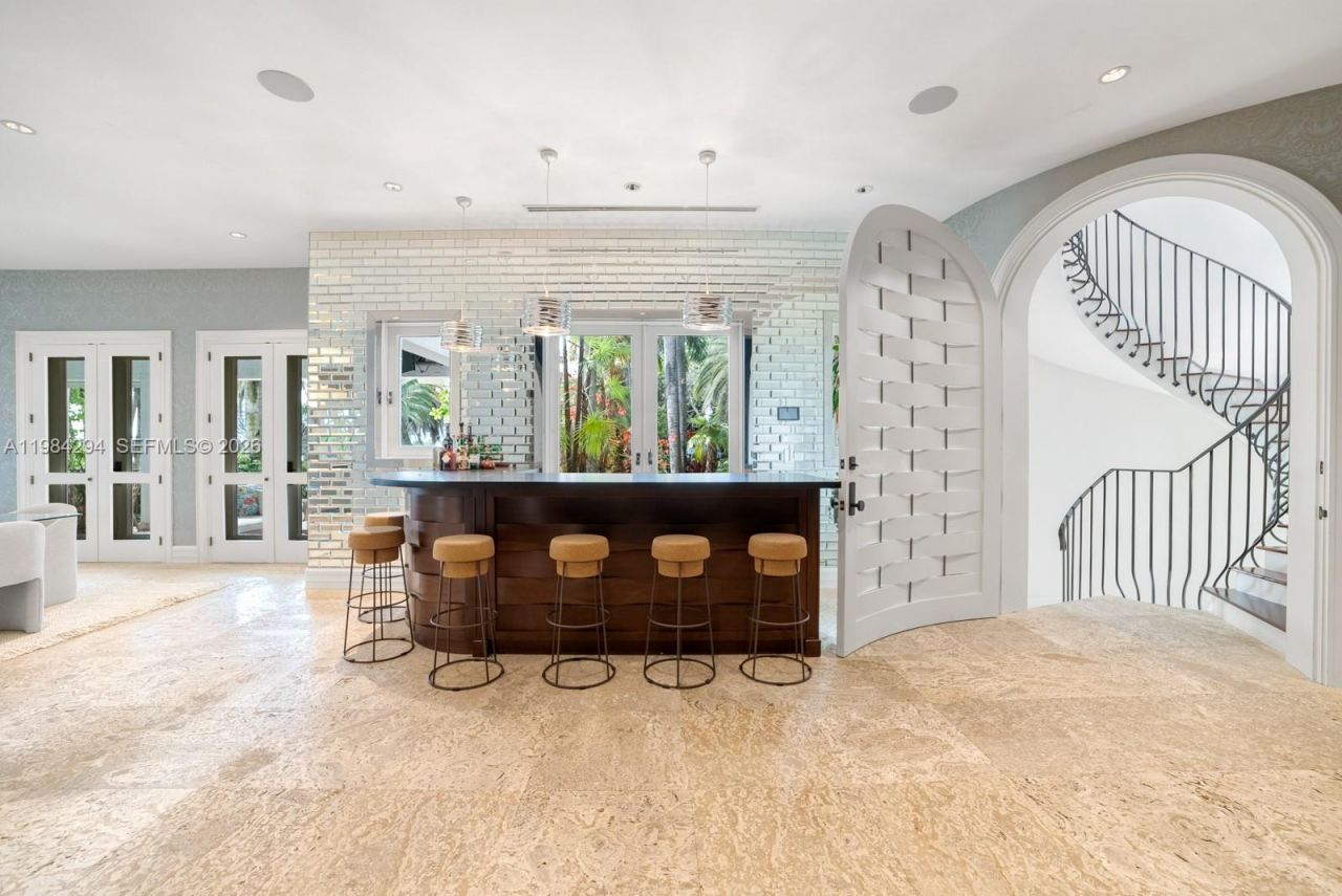 16 Palm Ave , Miami Beach, FL 33139 Photo