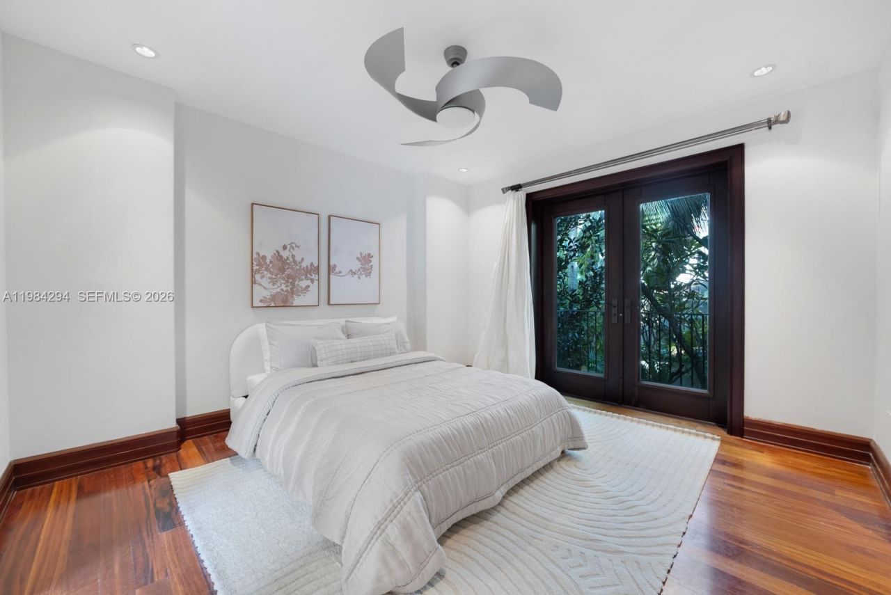 16 Palm Ave , Miami Beach, FL 33139 Photo