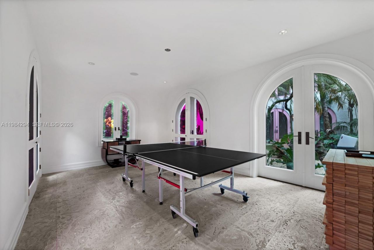 16 Palm Ave , Miami Beach, FL 33139 Photo