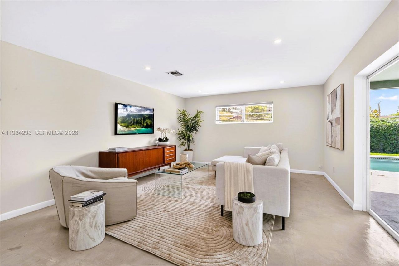 1119 N 46th Ter , Hollywood, FL 33021 Photo