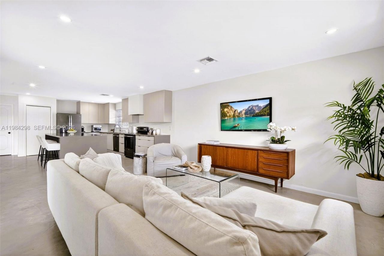 1119 N 46th Ter , Hollywood, FL 33021 Photo