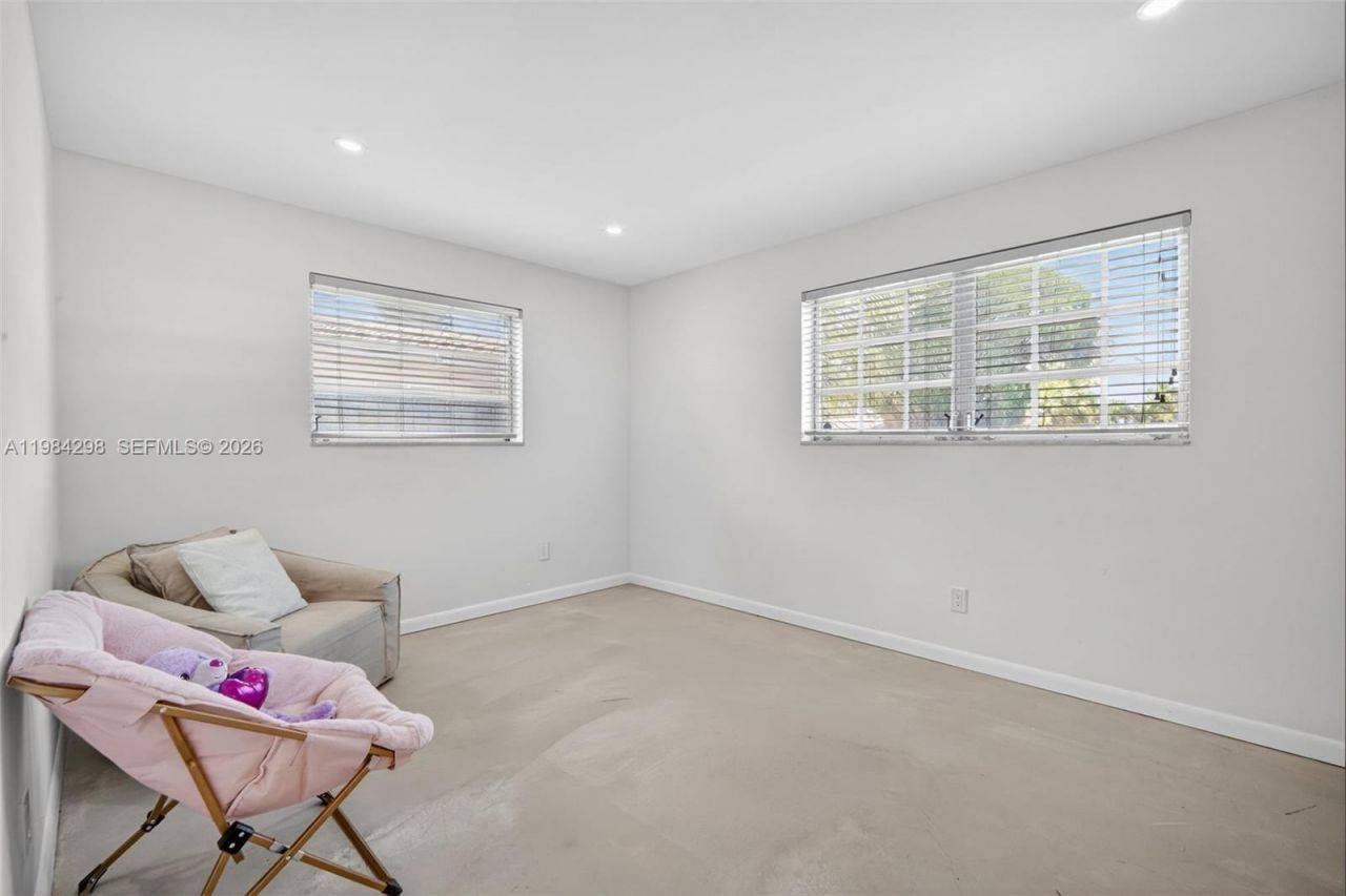 1119 N 46th Ter , Hollywood, FL 33021 Photo