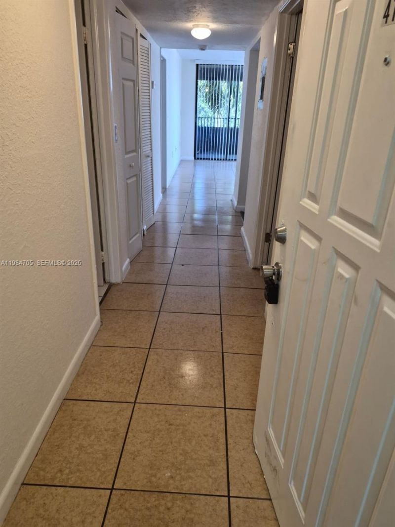 16220 NW 2nd Ave, Unit 412, Miami, FL 33169 Photo
