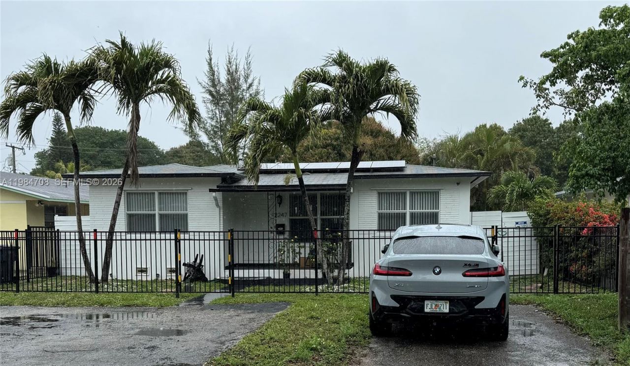 2247 Jackson St, Hollywood, FL 33020 Photo
