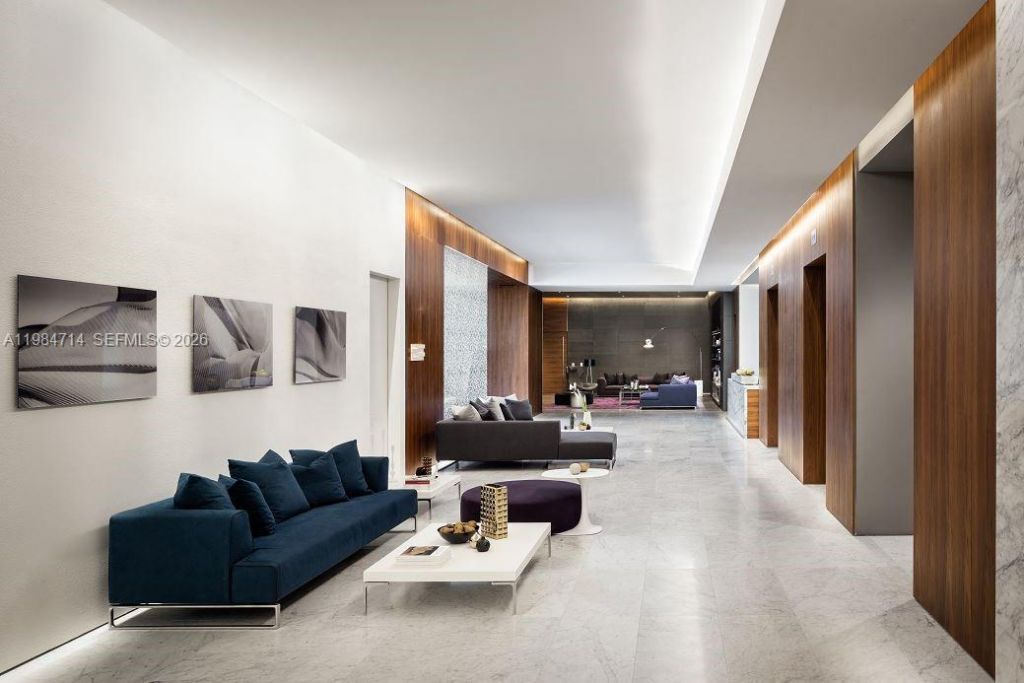 68 SE 6th St, Unit 806, Miami, FL 33131 Photo