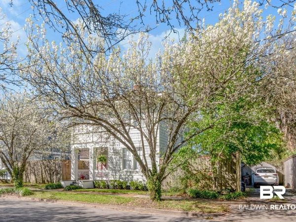 160 Dexter Avenue, Mobile, AL 36604