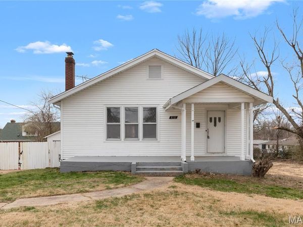 810 January Avenue, Ferguson, MO 63135